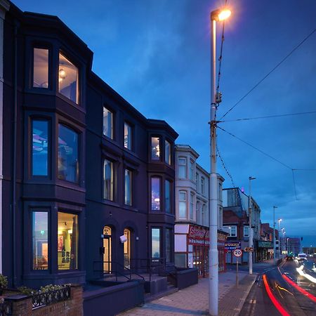 Art B&B Blackpool Extérieur photo