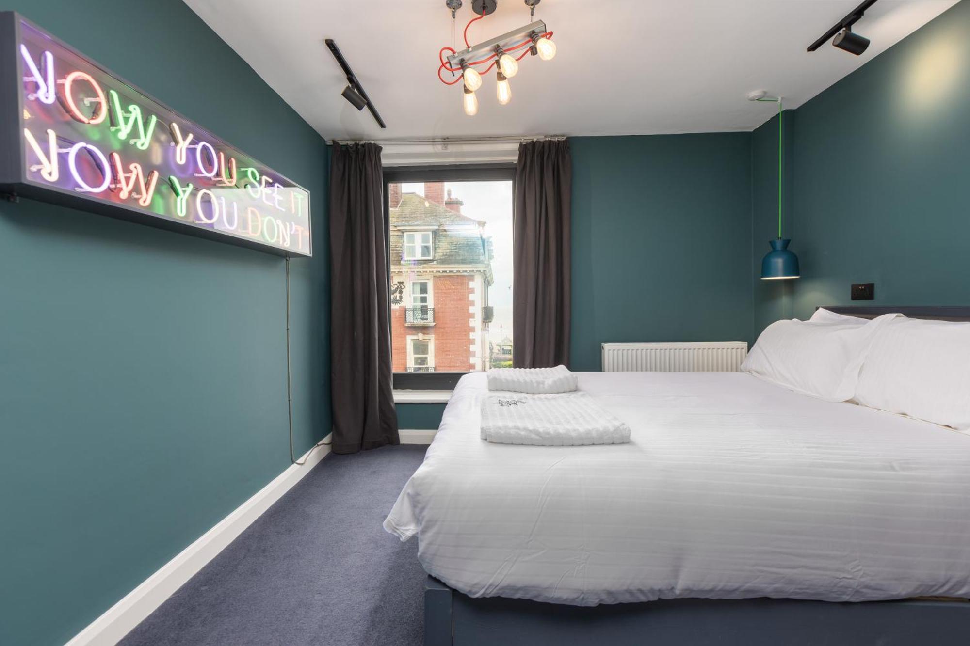 Art B&B Blackpool Extérieur photo