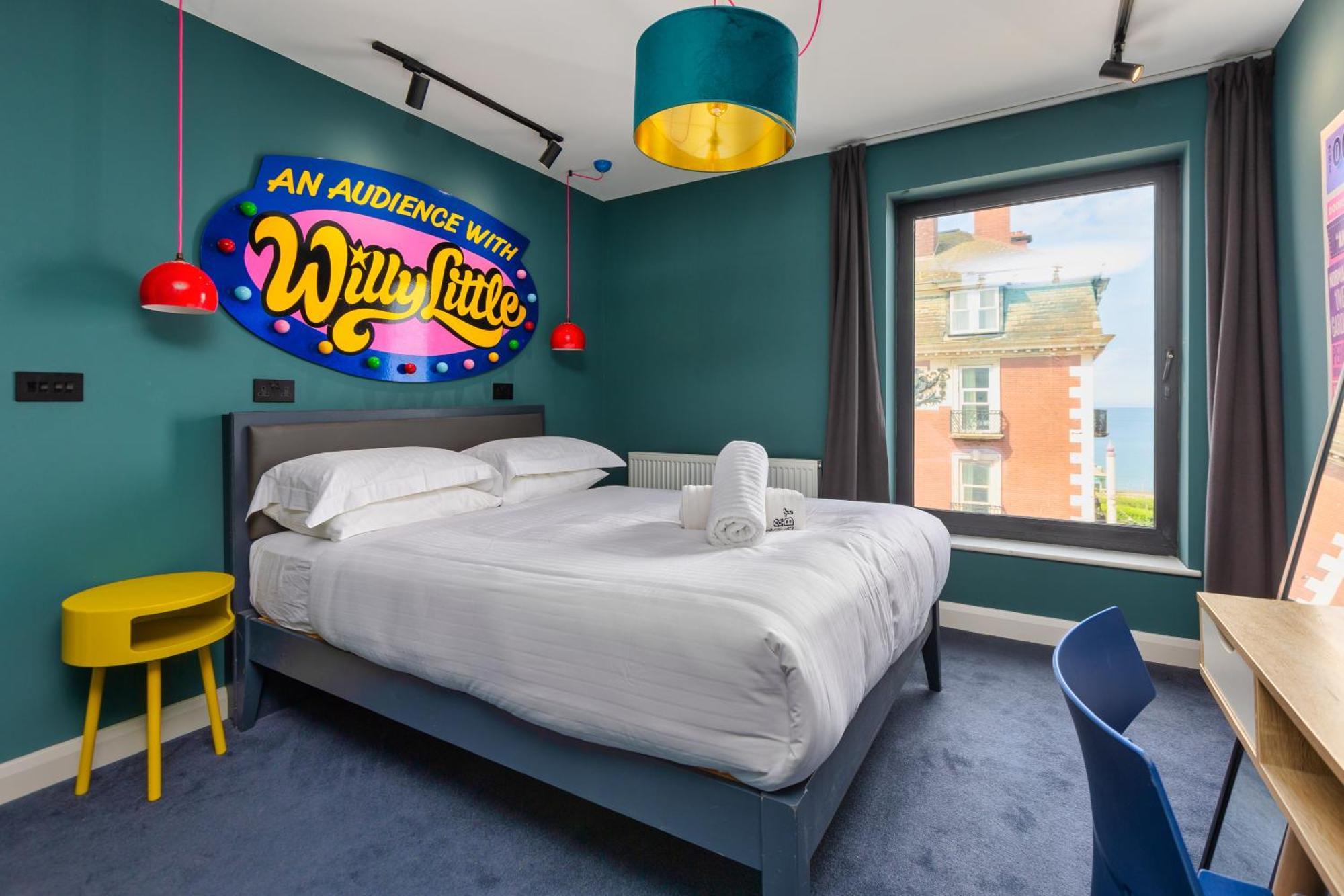 Art B&B Blackpool Extérieur photo